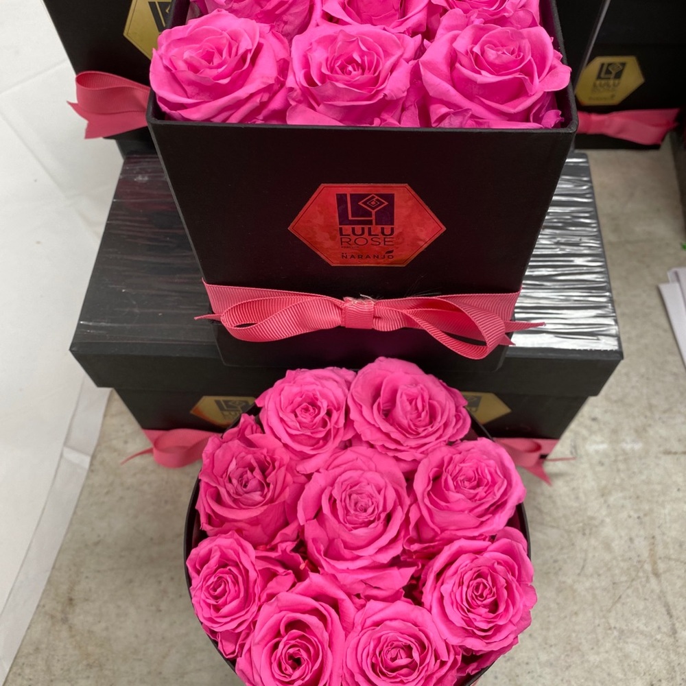 Eternal Roses🌹 - Picture 2 of 3